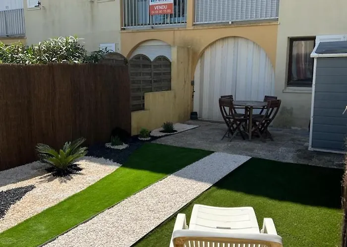 Appartement T2 Avec Son Rez De Jardin De 40 M2 5 Couchages 250M De La Plage Et 15Km De L\'Arena