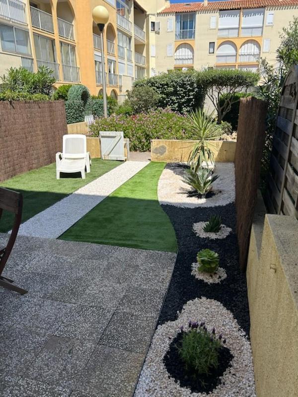 T2 Avec Son Rez De Jardin De 40 M2 5 Couchages 250m De La Et 15km De L'arena * Narbonne-Plage